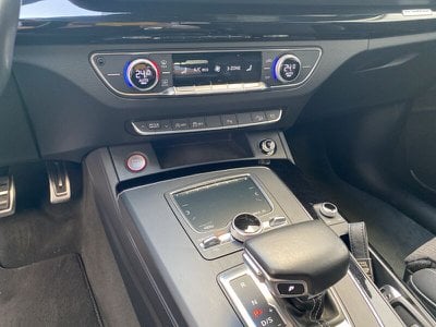 Audi Q3 40 TDI quattro S tronic S line edition, Anno 2019, KM 12 - foto principal