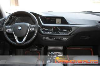 BMW Serie 1 118d 5p. Advantage, Anno 2021, KM 28272 - foto principal