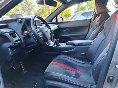 Lexus NX NX Hybrid 4WD Luxury, Anno 2017, KM 130000 - foto principal