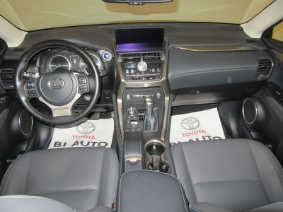 Lexus NX I 2014 300h 2.5 Executive 4wd cvt, Anno 2017, KM 38295 - foto principal