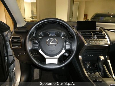Lexus NX I 2014 300h 2.5 Executive 4wd cvt, Anno 2017, KM 38295 - foto principal
