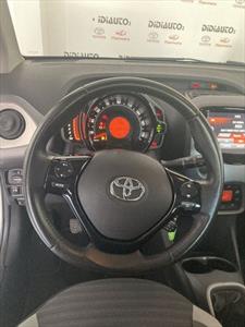 Toyota Aygo X 1.0 VVT i 72 CV 5p. Undercover, Anno 2023, KM 0 - foto principal