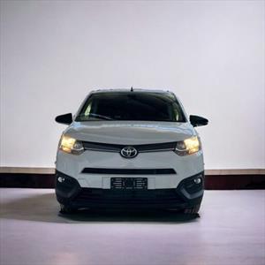 Toyota Yaris 4ª serie 1.5 Hybrid 5 porte Active, Anno 2020, KM 5 - foto principal