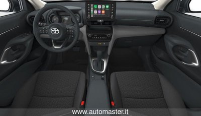 Toyota Yaris Cross 1.5 Hybrid 5p. E CVT Active, Anno 2024, KM 0 - foto principal