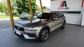 VOLVO V60 Cross Country D4 AWD Geartronic Business Plus (rif. 19 - foto principal